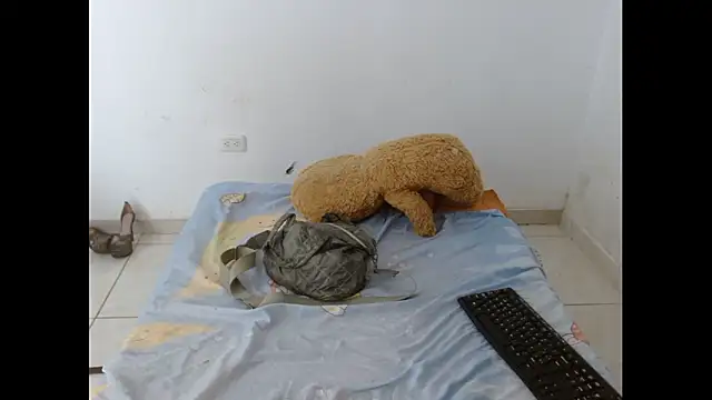 keyklin1 online show from January 12, 1:38 pm