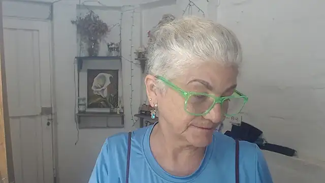 FunnyGrandma online show from July 31, 3:18 am