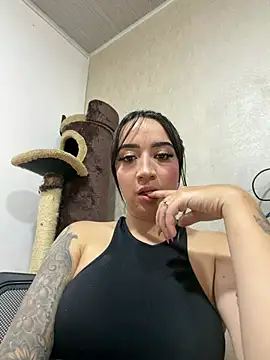 EmmyEvans1 online show from March 27, 7:14 pm