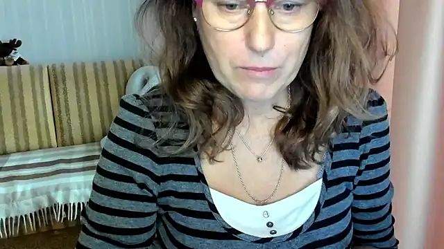 lauraoven online show from October 23, 8:53 am