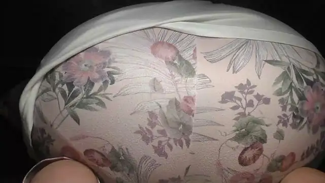 prettyangelsquirt online show from May 23, 11:47 pm