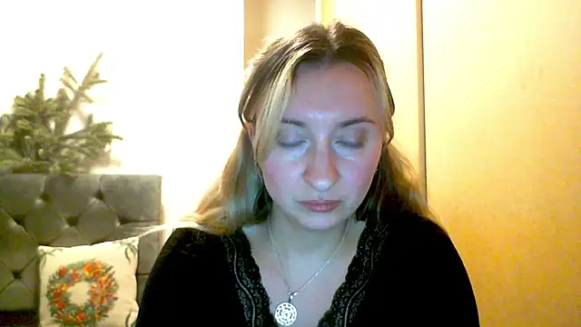 SusanCurt online show from January 31, 8:18 pm