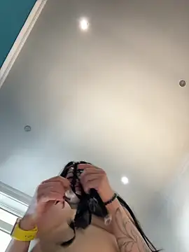 Wet  Bunny online show from October 8, 7:13 am