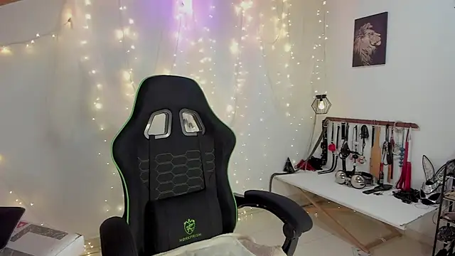 Arianna connor1 online show from September 25, 1:59 am