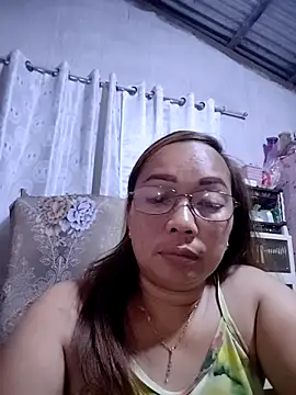 asianwet4u online show from October 10, 3:06 pm