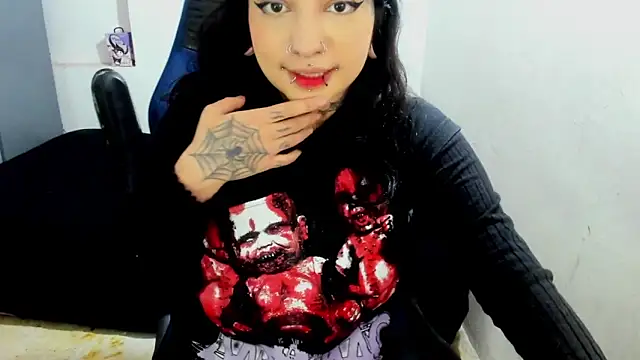 Snapshot of pink_dustt chatting on October 19, 12:45 am pink dustt online show from October 19, 12:45 am