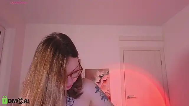 MilenaSaint online show from November 3, 4:38 am