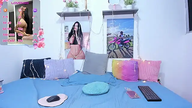 bianca lindaa online show from December 5, 10:16 am