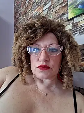 innocentsquirt online show from April 16, 5:52 am