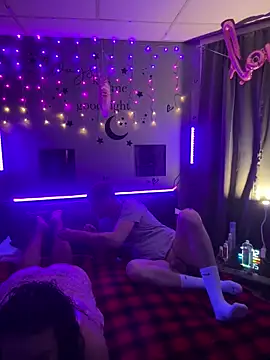 Dickandbigtitties2020 online show from March 23, 12:00 pm