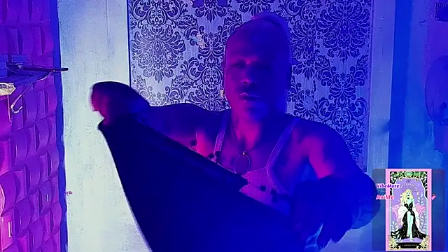 tsviolett online show from December 3, 6:43 pm