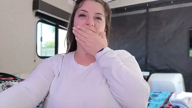 magicsparkles online show from March 17, 8:24 pm