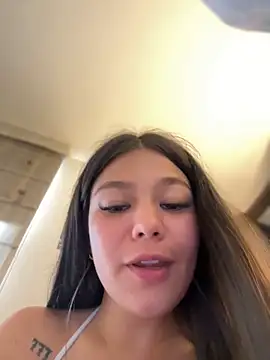 Alyshanon18 online show from September 16, 8:50 pm