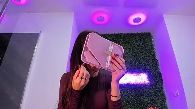 realhotfallingdevil online show from November 25, 4:25 am