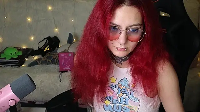 Ginger Stay online show from November 4, 10:37 pm