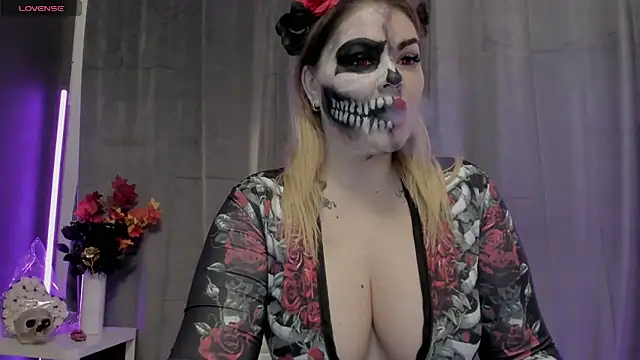 Raven Luna online show from October 31, 6:26 am