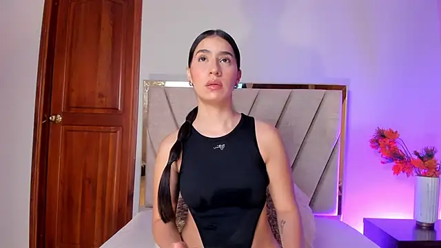 Christy Sea online show from November 6, 6:58 pm