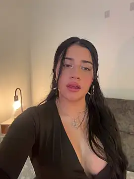 KallyMyller1 online show from April 15, 7:58 pm