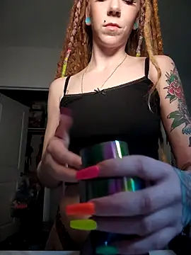 LucidLucy online show from March 23, 11:11 pm