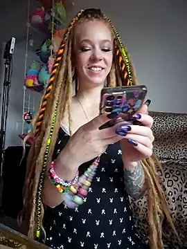 LucidLucy online show from October 24, 1:51 pm