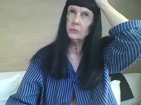 MelanyBanks online show from June 2, 7:31 am