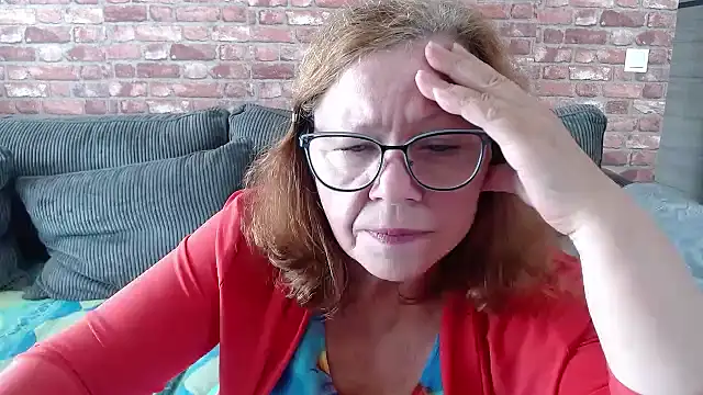Snapshot of Adelewildx chatting on September 27, 10:22 am Adelewildx online show from September 27, 10:22 am