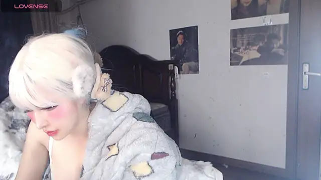 candy cola online show from November 8, 11:59 am