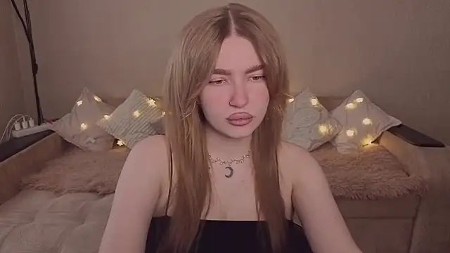 ViolettaLopez online show from April 13, 12:17 pm