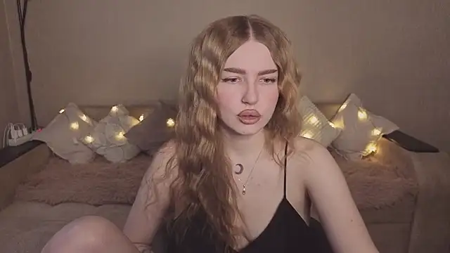 ViolettaLopez online show from February 10, 1:47 pm