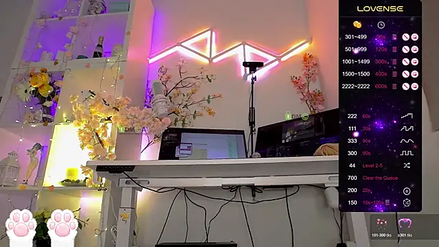 Elena-Marilyn online show from April 5, 9:14 pm