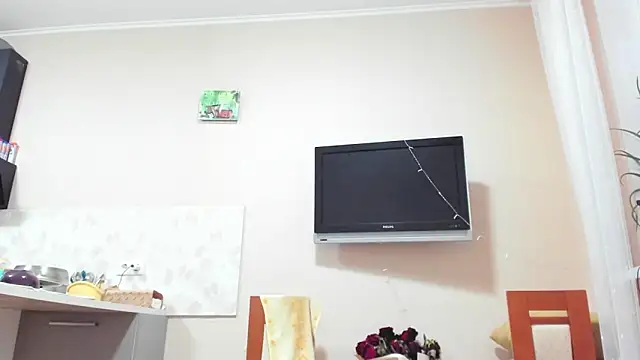 Snapshot of Naughty_Molly chatting on October 23, 2:45 pm Naughty Molly online show from October 23, 2:45 pm