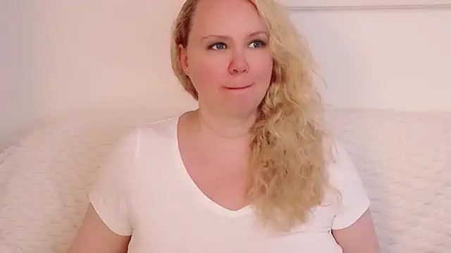 Sarah4you online show from November 8, 4:12 pm