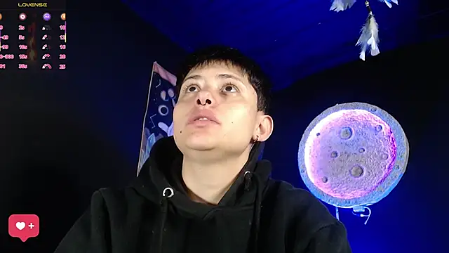 girl intense444 online show from March 9, 12:41 pm