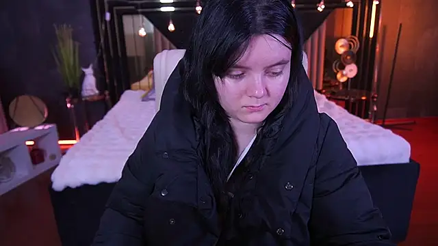 LittleShyy online show from February 4, 2:09 pm