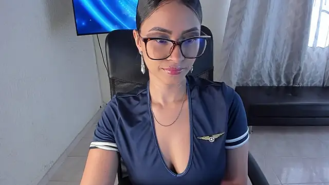 PaulinaBelushi online show from June 18, 8:36 pm