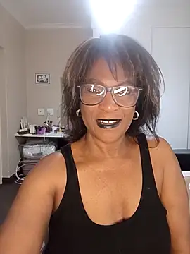 Snapshot of Hotgrannyx chatting on October 21, 4:05 am Hotgrannyx online show from October 21, 4:05 am