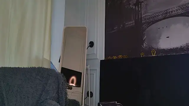 SofiaFoster  online show from April 14, 5:29 am