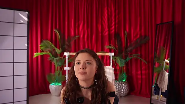 KittyCaitlin online show from September 10, 12:10 am