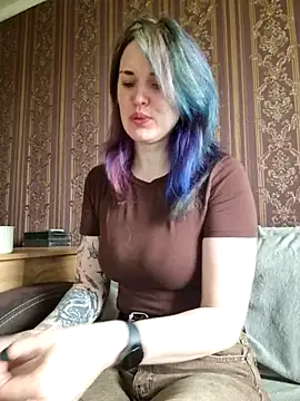 LazyTanukii online show from June 29, 6:31 am