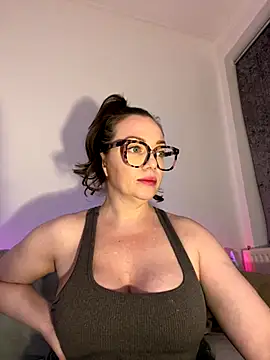 FemDom RubyKnightXXO online show from January 8, 4:33 pm