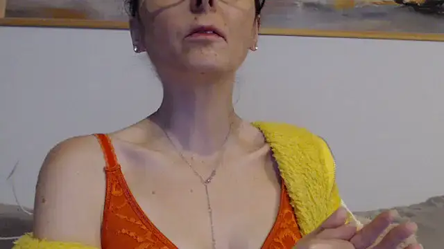 cleophee online show from January 11, 7:57 am