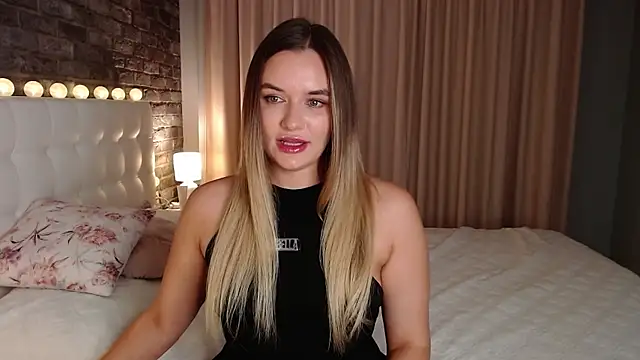 Snapshot of vickymur chatting on September 12, 4:47 pm vickymur online show from September 12, 4:47 pm
