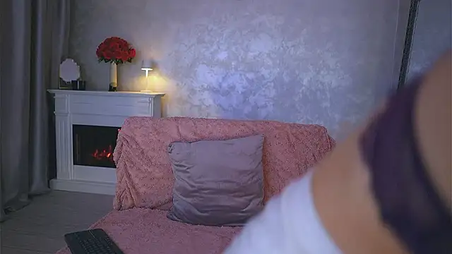 Emilly Will online show from February 23, 8:52 pm