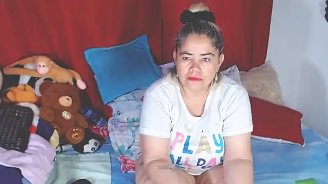 estrellita fugaz16x online show from November 4, 4:39 am