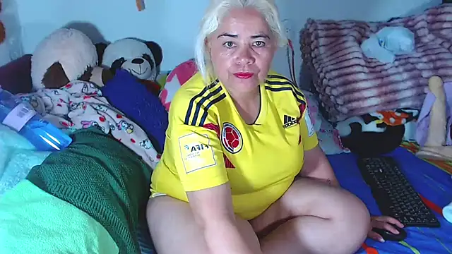 estrellita fugaz16x online show from July 8, 3:52 am