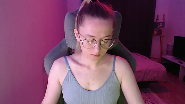 AnabelFrel online show from November 2, 12:25 am