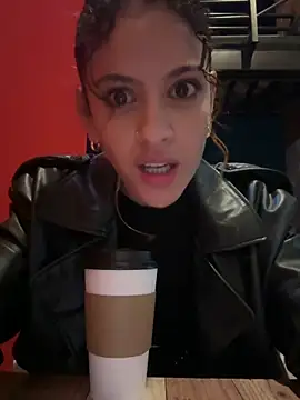 alana15 online show from March 29, 12:09 am