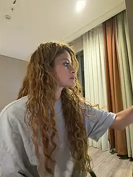 alana15 online show from May 25, 9:14 pm