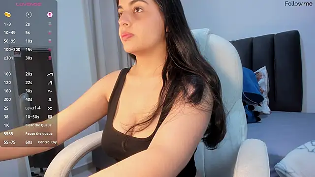 Karina 18  online show from June 11, 11:12 pm