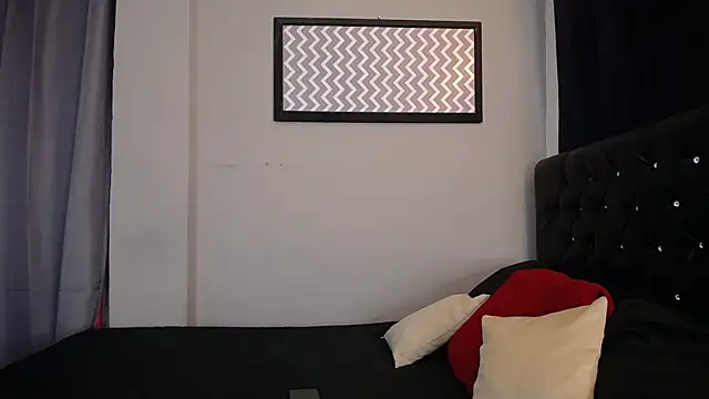 loveyouzahara2020 online show from February 6, 11:30 pm